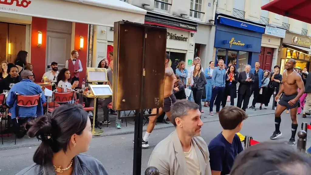 L’Atlas_Paris_slider_image_1