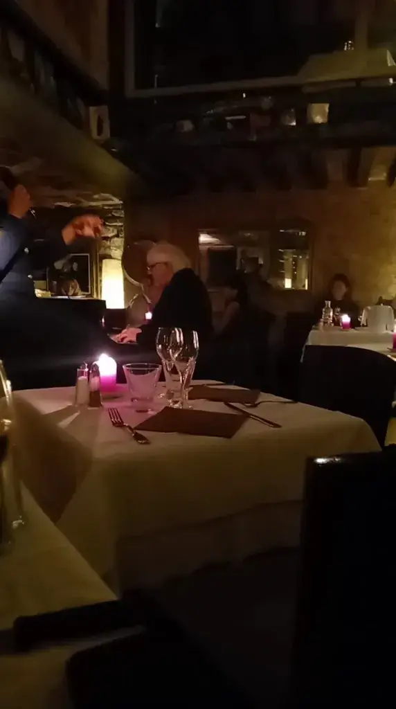 Chez Papa Jazz Club_Paris_slider_image_2