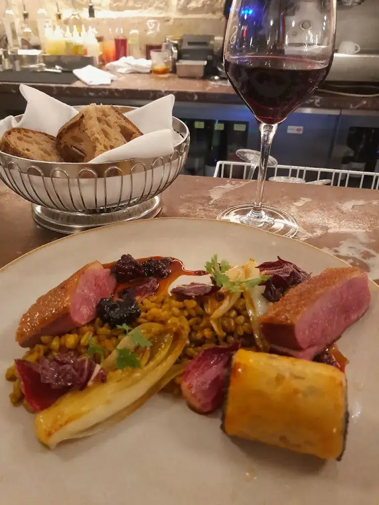 Semilla_Paris_slider_image_3