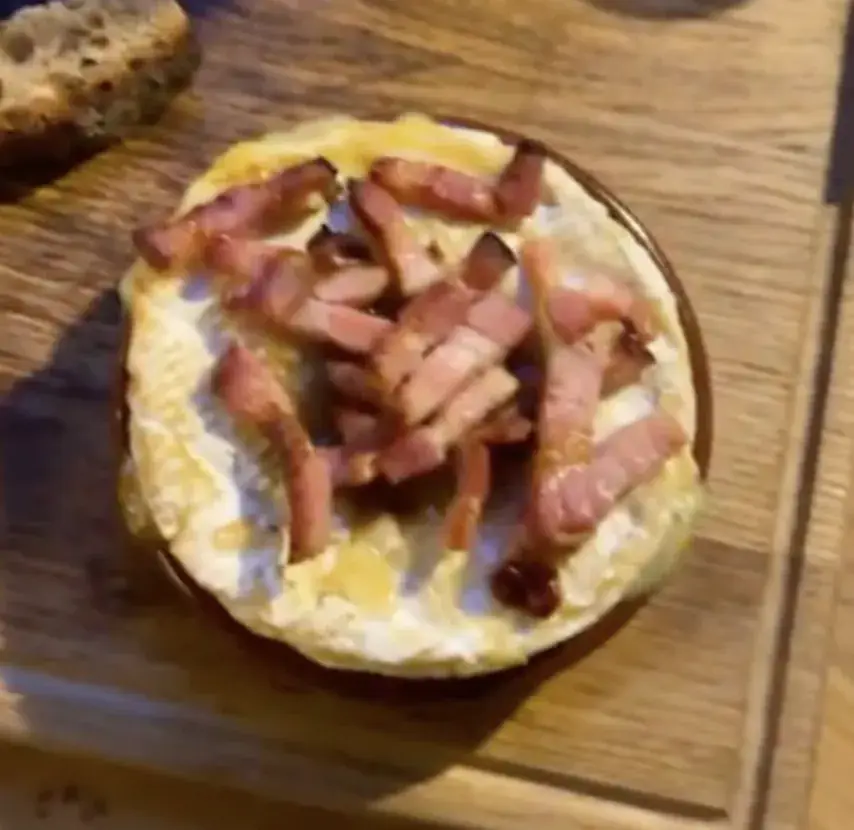 Sebastien Boitelle_Gueuleton - Saint-Germain-des-Prés_Paris_review