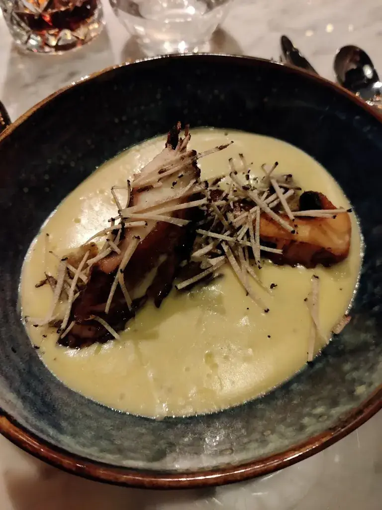 Menu_Montana Restaurant_Paris_image_4