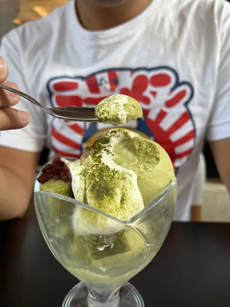 Ippudo_Paris_slider_image_3