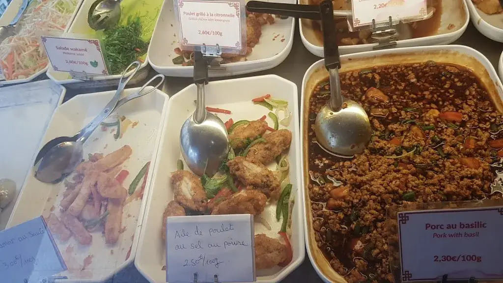 cicy lucatelli_Chez Poon_Paris_review