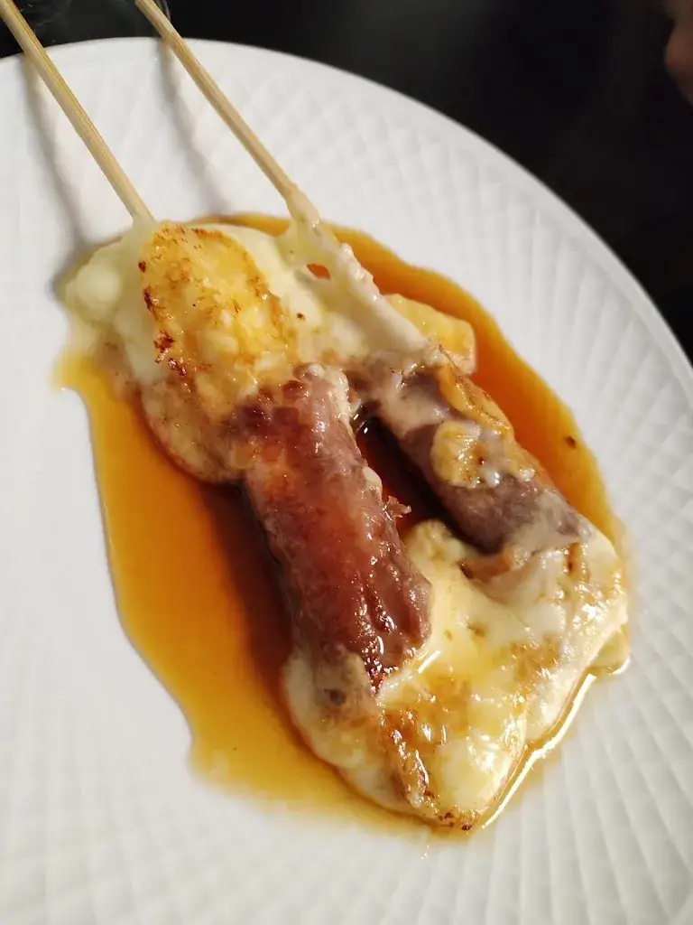 Emilie De Carvalho_Asian sushi_Montrond-les-Bains_review