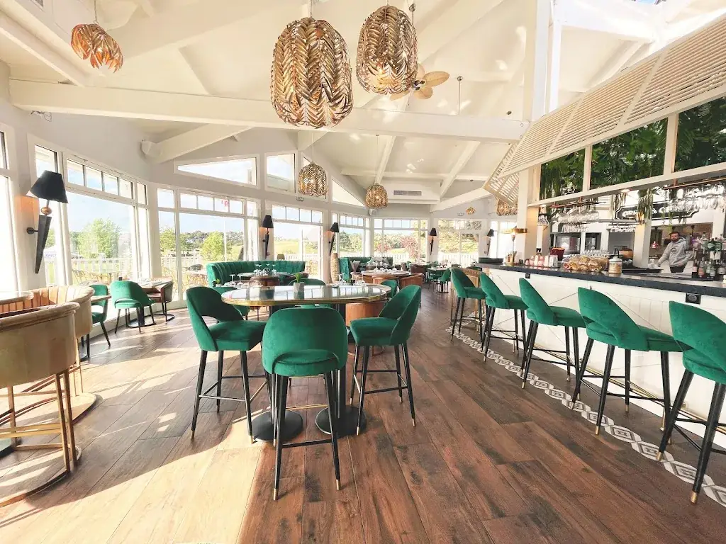 GreenHouse restaurant in Talmont-Saint-Hilaire