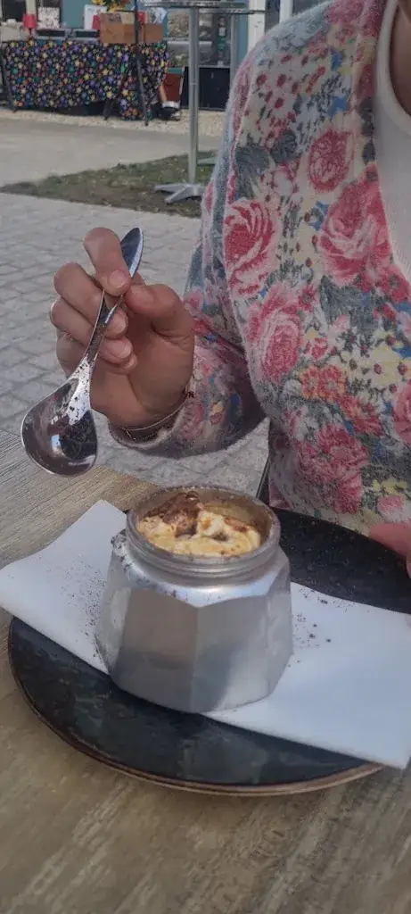 DONNAZZURRA - L'OSTERIA_Talmont-Saint-Hilaire_slider_image_2