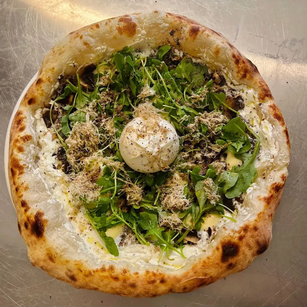 DONNAZZURRA - L'OSTERIA_Talmont-Saint-Hilaire_slider_image_3