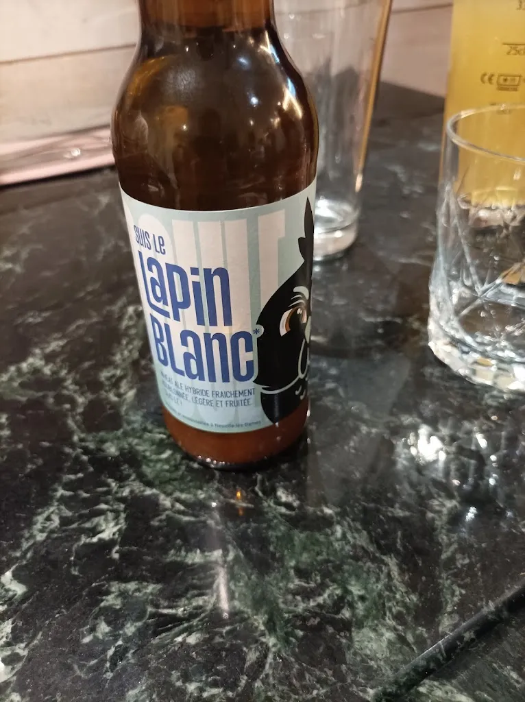 Menu_Brasserie La Poule_Neuville-les-Dames_image_2