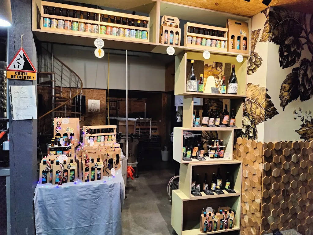 Brasserie La Poule_Neuville-les-Dames_slider_image_3