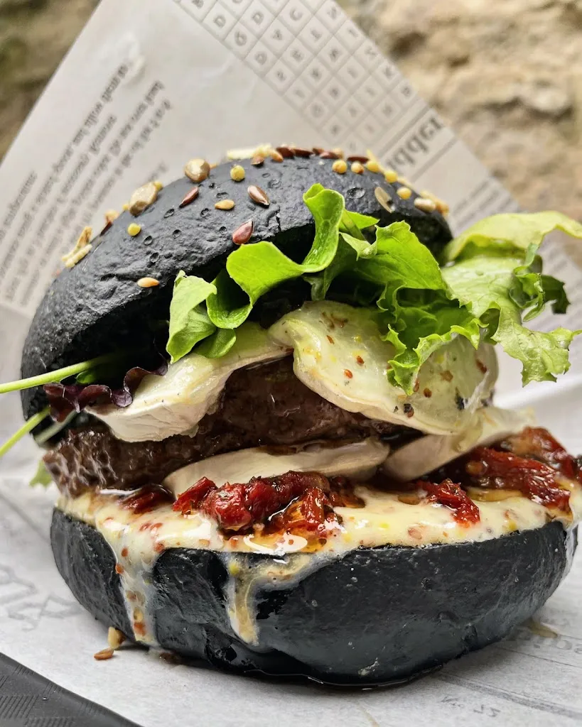 Menu_LE P’TIT COUPLE - Burgers, Pizzas et spécialités Belge sur place/ à emporter_Talmont-Saint-Hilaire_image_3