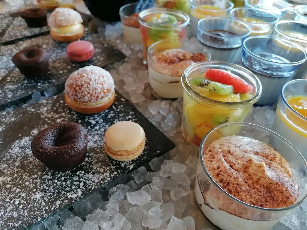 Abri Des Dinos - Restaurant, Crêperie & Location de Salles_Talmont-Saint-Hilaire_slider_image_2