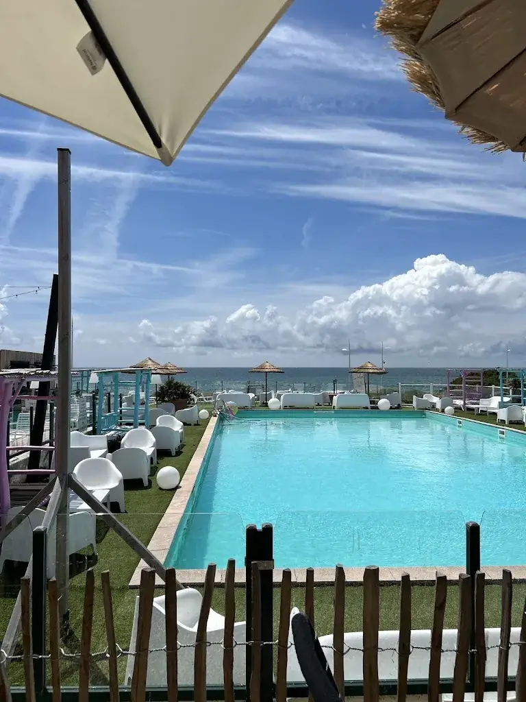 Melissa & Alish Raja_La Folie_Sables-d'Olonne_review