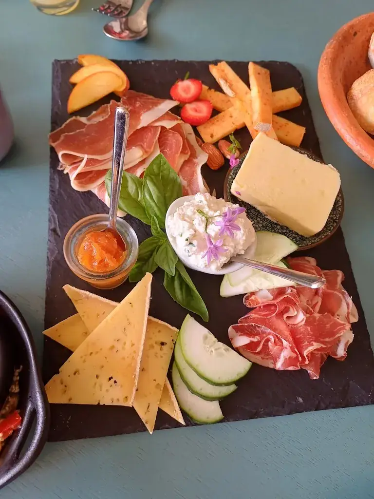 La table de Coline et Guénolé_Saint-Mars-du-Désert_slider_image_2