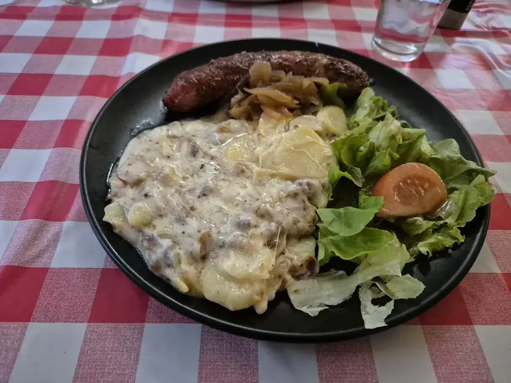 Anne_L'auberge du Hameau_Murat_review