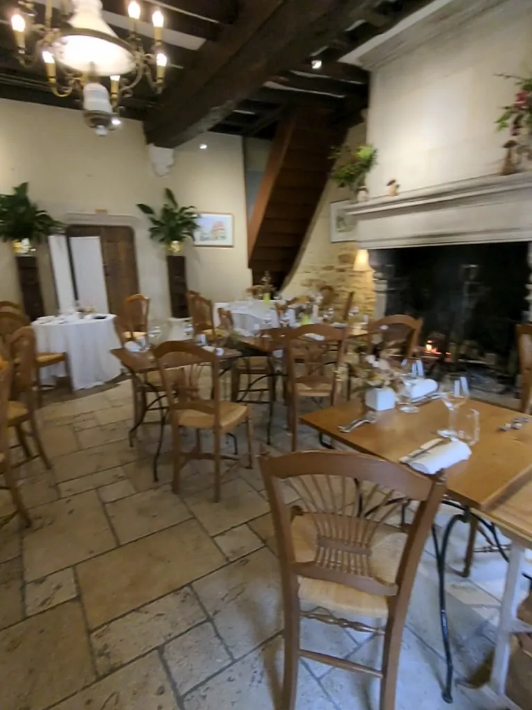 Restaurant Les Millésimes & Domaine Pierre Paillot_Noyers_slider_image_2