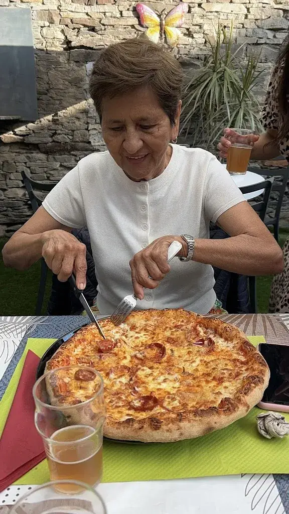 Andrés Cuéllar Serna_DELICIOUS PIZZA&BAR_Vallons-de-l'Erdre_review