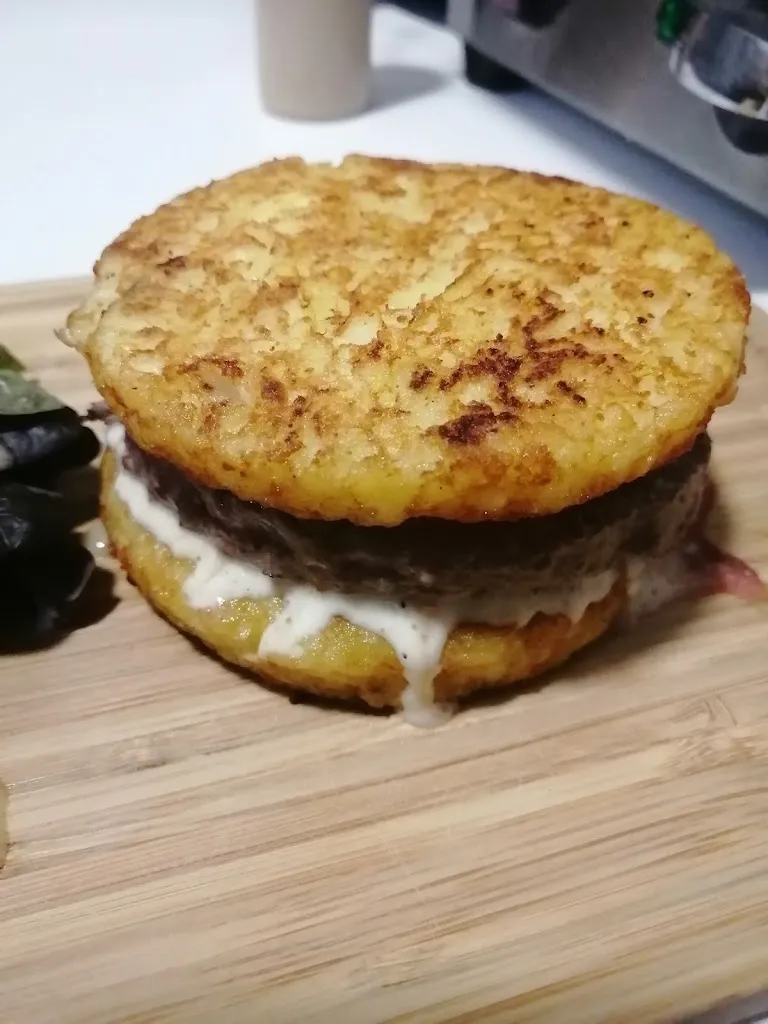 Le café du prieuré_Mouzeuil-Saint-Martin_slider_image_2