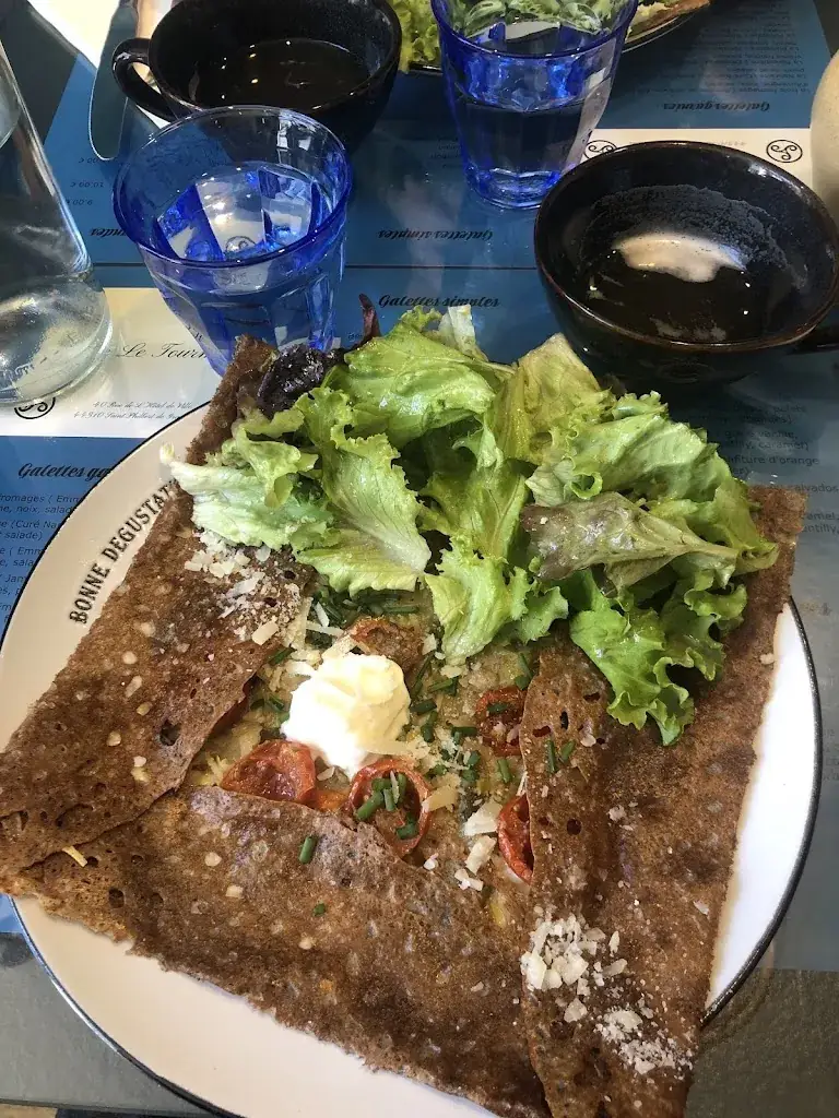 Laure Pirès_Crêperie le tourmentin_Saint-Philbert-de-Grand-Lieu_review