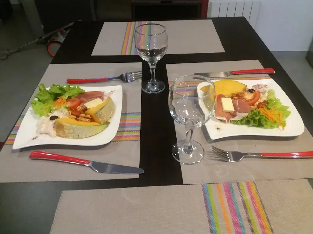 dronet john_Café des Voyageurs_Saint-Philbert-de-Grand-Lieu_review