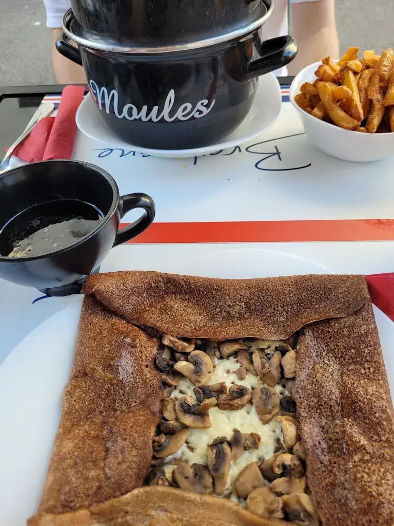 Lorane Dumelie_Crêperie Phil'breizh_Saint-Philbert-de-Grand-Lieu_recensione