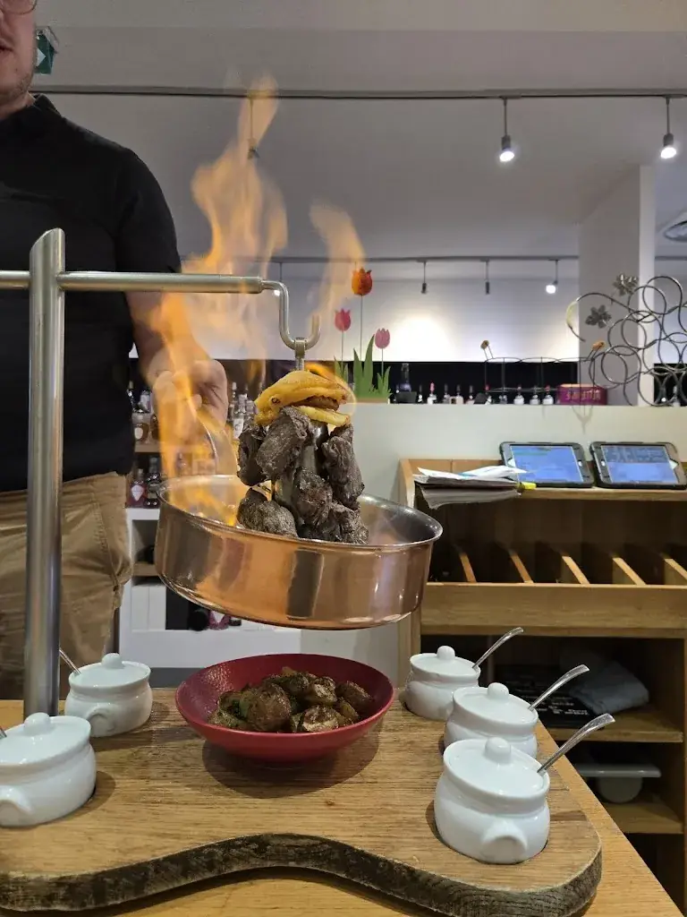 katia M_RAMBAULT La Cave Le Restaurant_Montrevault-sur-Èvre_review