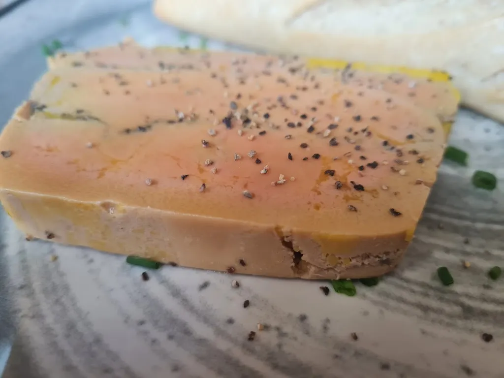 marloes Giezenaar_L'Orchidée_Sainte-Gemmes-sur-Loire_review