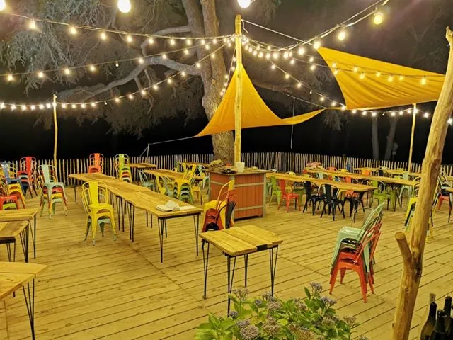 Guinguette de Port-Thibault_Sainte-Gemmes-sur-Loire_slider_image_1