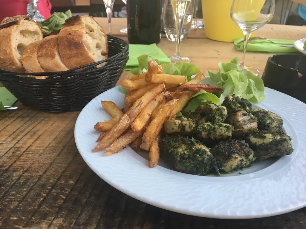 Guinguette de Port-Thibault_Sainte-Gemmes-sur-Loire_slider_image_3