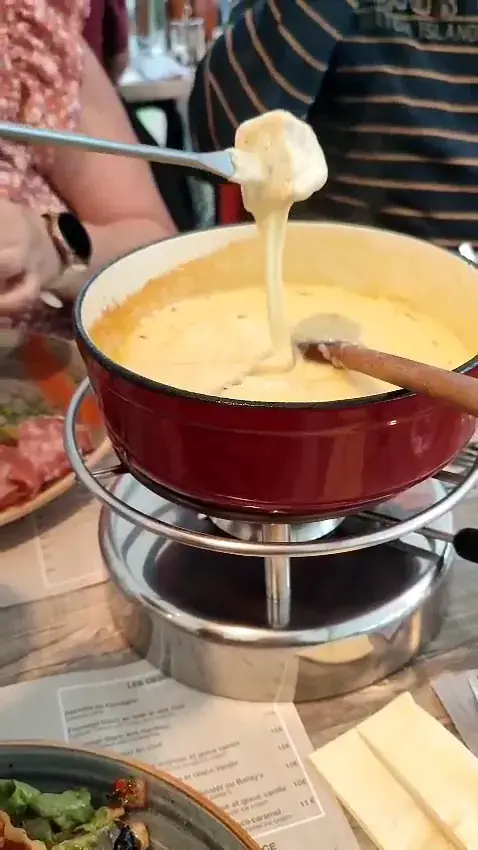 La Maison à Colonnes_Sainte-Foy-Tarentaise_slider_image_2