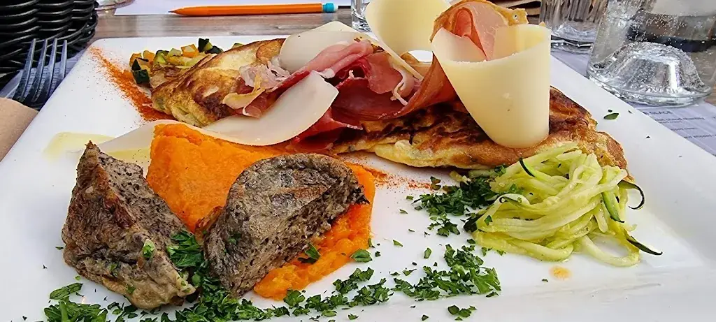 La Maison à Colonnes_Sainte-Foy-Tarentaise_slider_image_3