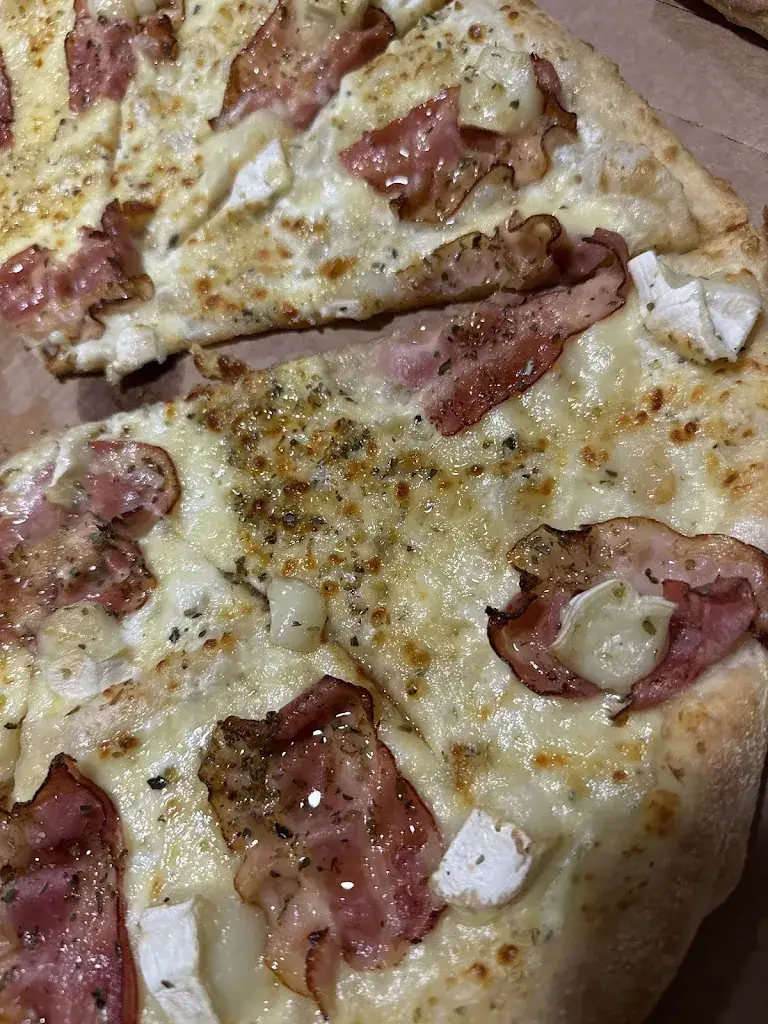 younes hernandez_Domino's Ste-Pazanne_Sainte-Pazanne_review