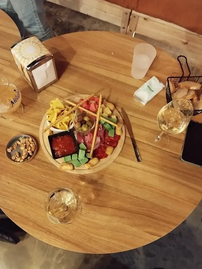 Emilie dns_Le Molly’s_Sainte-Pazanne_avis