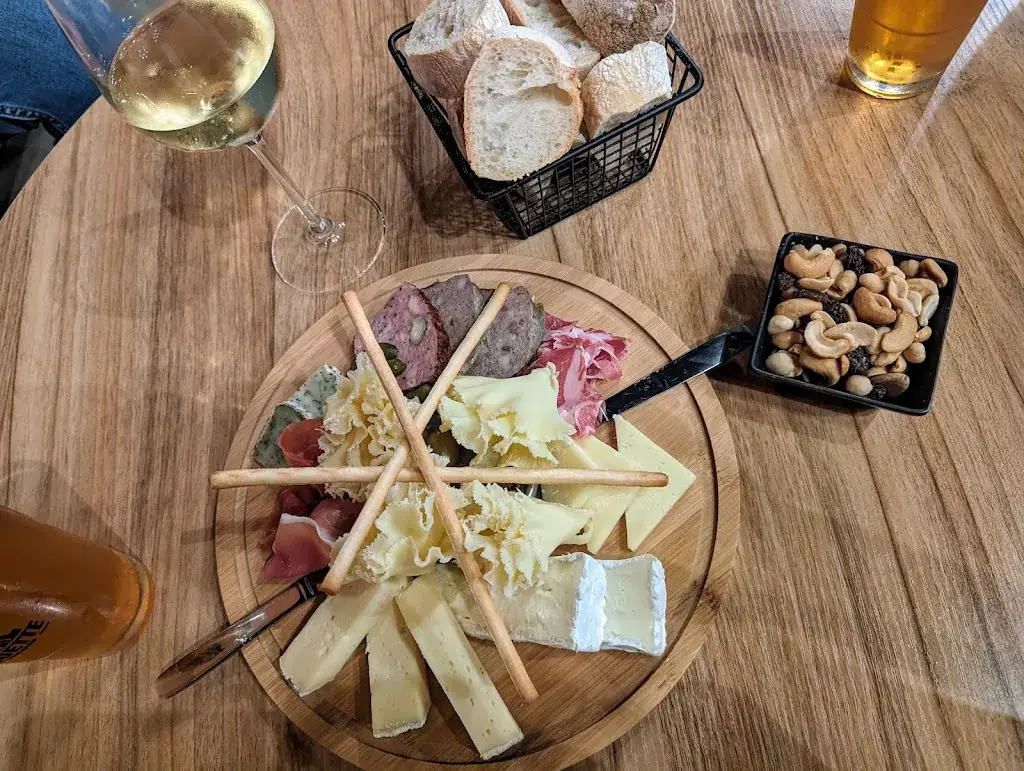 Le Molly’s_Sainte-Pazanne_slider_image_1