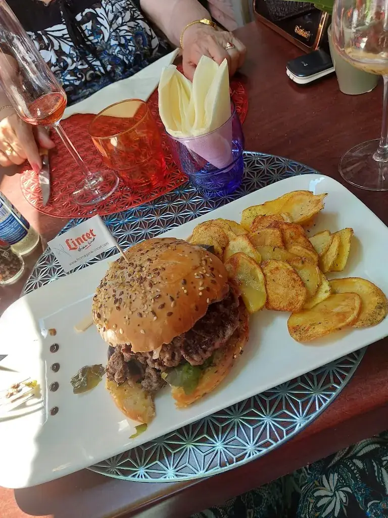 Menu_Le Basilic - Restaurant / Bar_Saligny_immagine_9