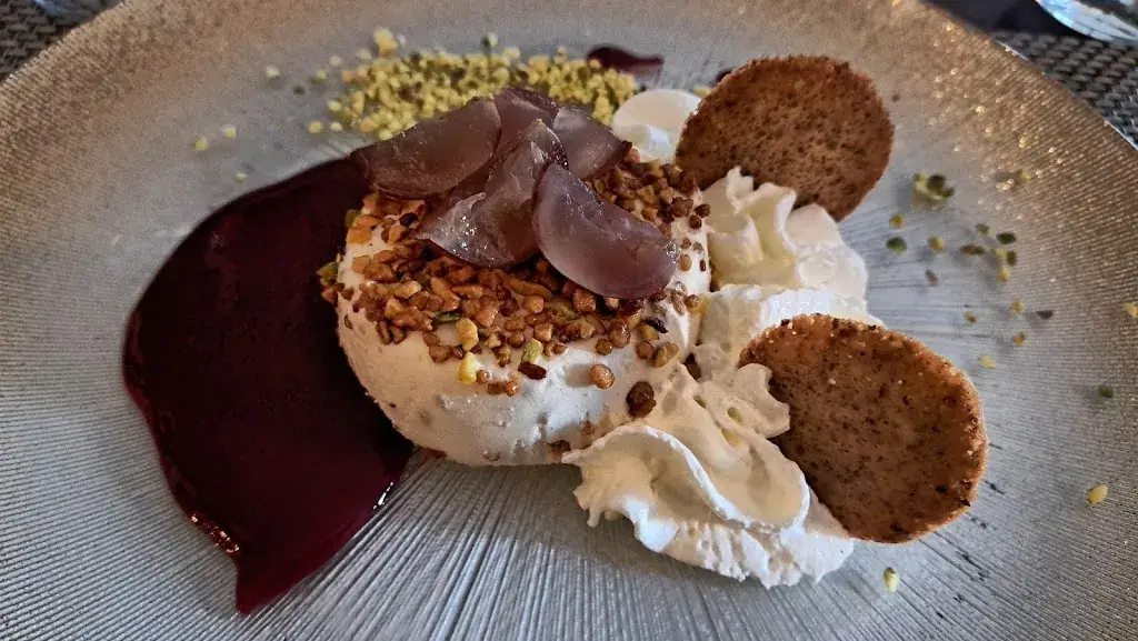 Michel-Marie Solito de Solis_Le Basilic - Restaurant / Bar_Saligny_recensione