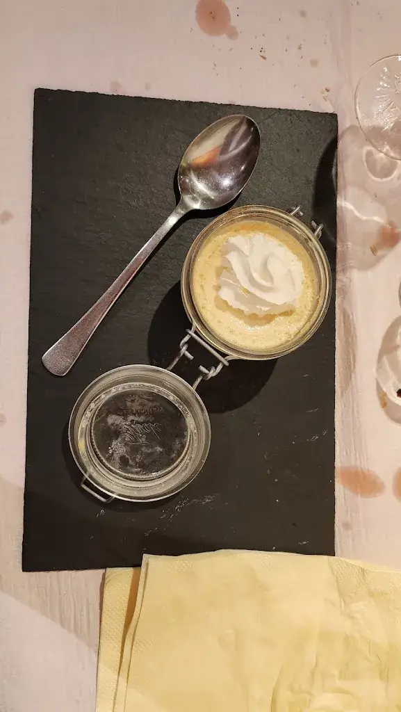 sab muniesa_Café des Amis_Satigny_review