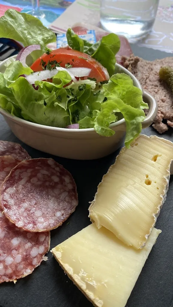 Axel Crevaux_Restaurant de la Paix _Murat_review