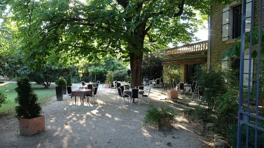 RESTAURANT LE RELAIS_Sainte-Cécile-les-Vignes_slider_image_3