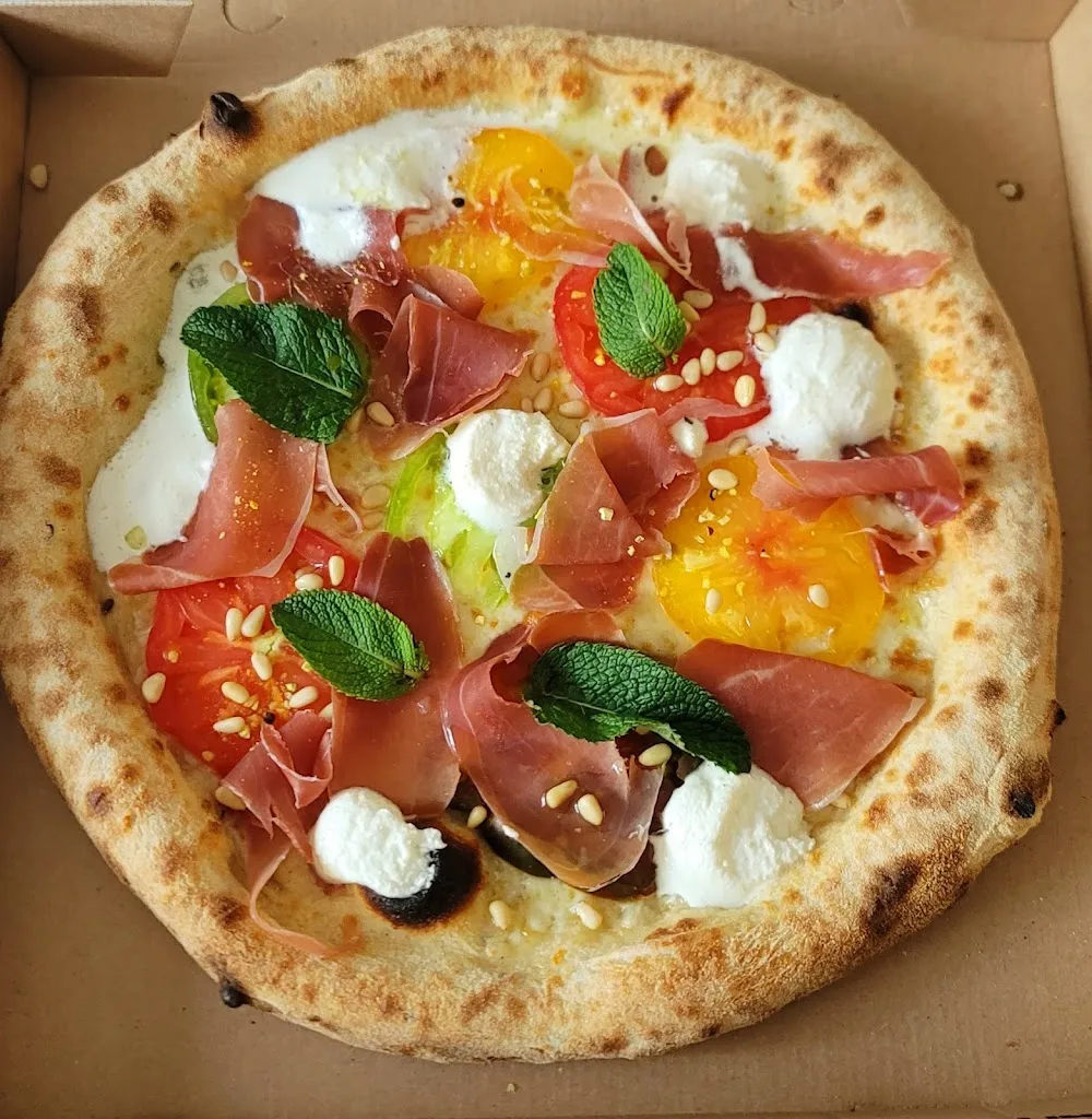 Delphine Ladet_Pizz'aroma_Sainte-Cécile-les-Vignes_recensione