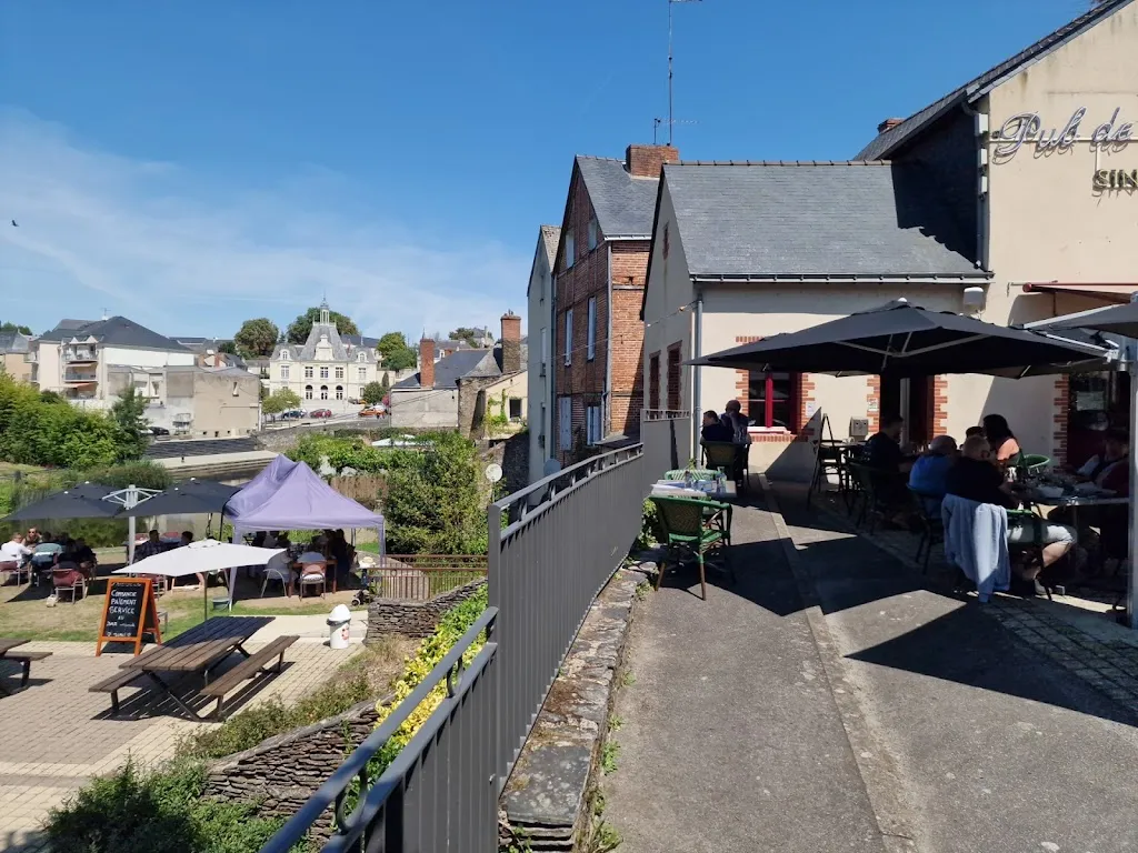 Marcel Westerdiep_Pub de la rivière_Bleu_recensione