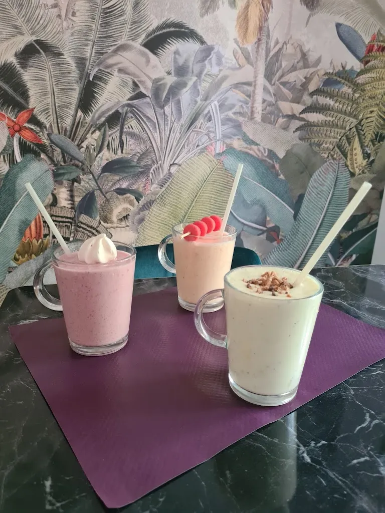 Pub de la rivière_Bleu_slider_image_2