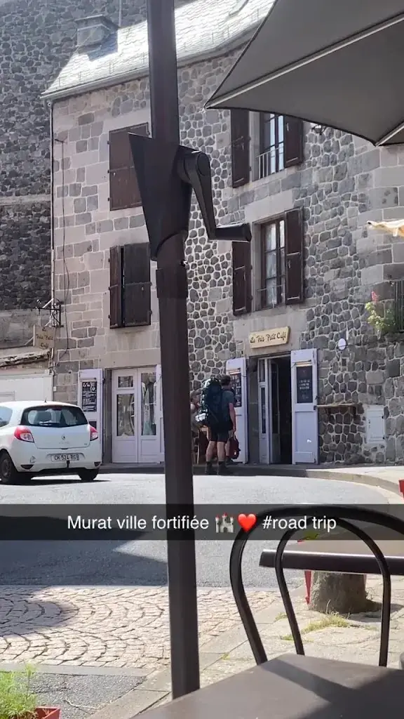 Le Très Petit Café_Murat_slider_image_2