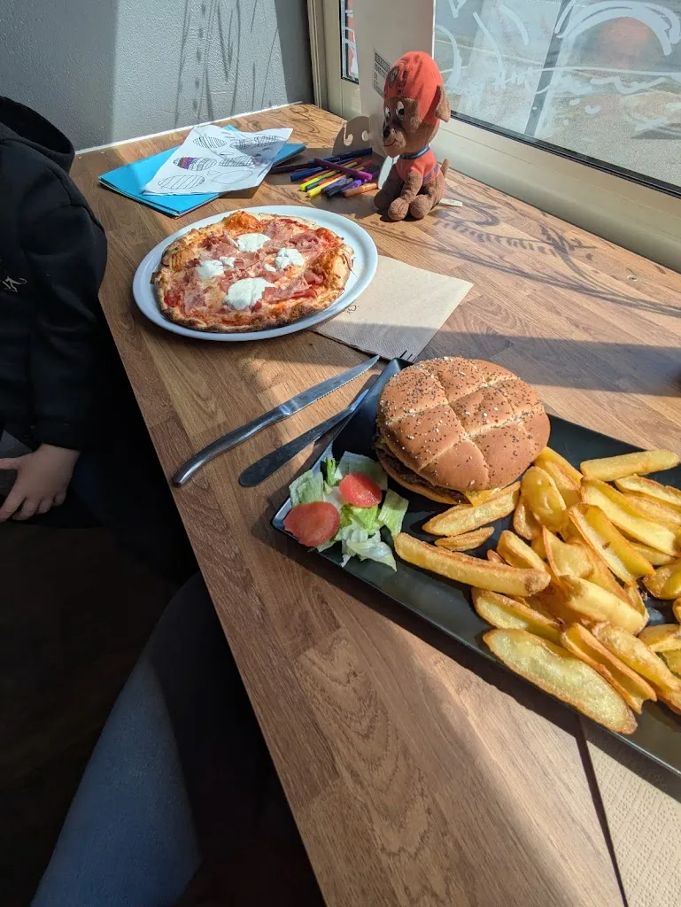 Elise Paeile_Pizza Cook - Seiches-sur-le-Loir_Seiches-sur-le-Loir_review