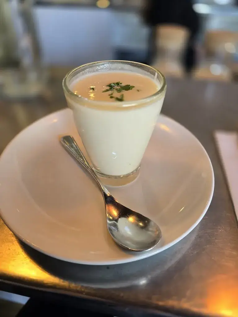 Julie Ke_GRANDMA_Sautron_review