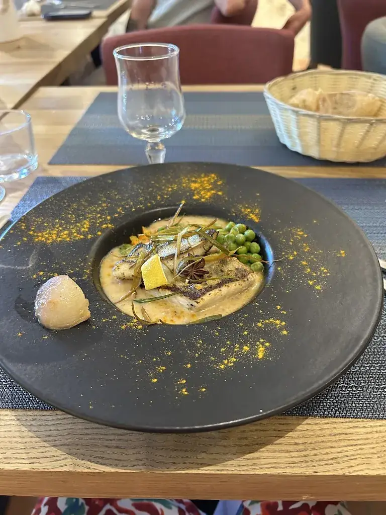 Julie Etienne_Restaurant - Les Forges de la Hunaudière_Sion-les-Mines_review