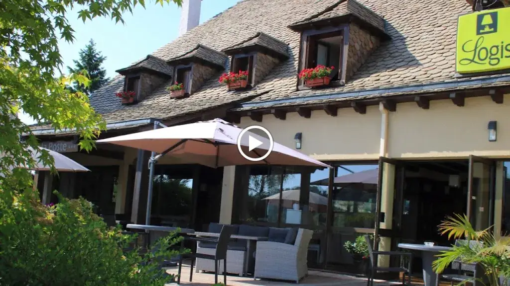 Logis Hôtel Le Relais de la Poste_Neuvéglise-sur-Truyère_slider_image_2