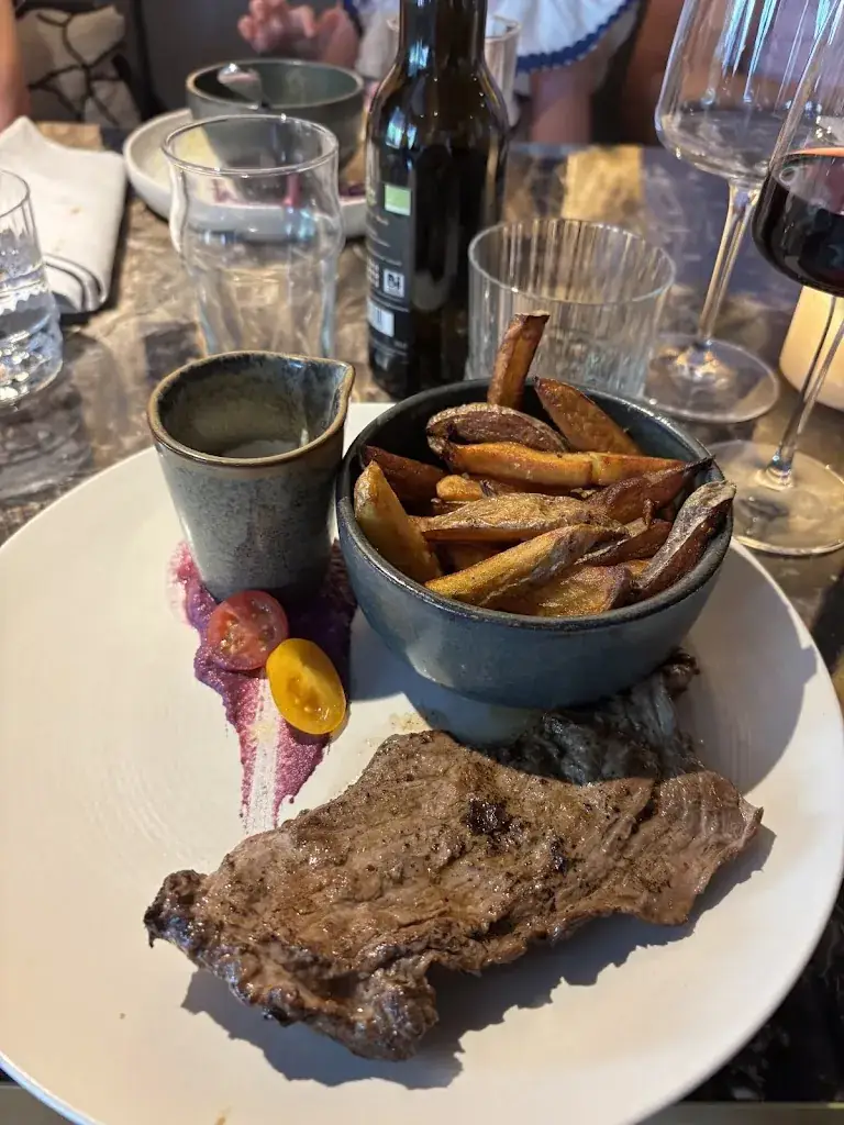 Sarah Jordan_L’apostrophe_Sucé-sur-Erdre_review