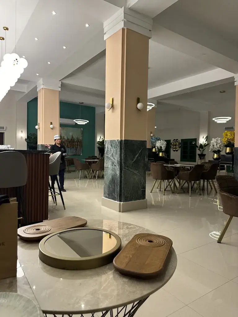 Mohamed Eldaw_The Dock_Sudan_review