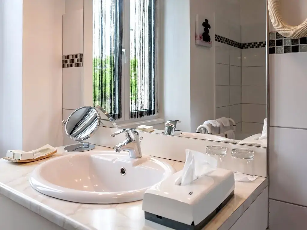 Logis Hôtel le Saint Jacques_Thorigné-sur-Dué_slider_image_2