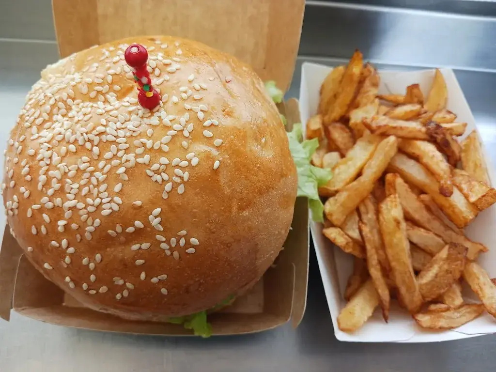 O BON'HEUR DES SAVEURS restaurant in Mulsanne